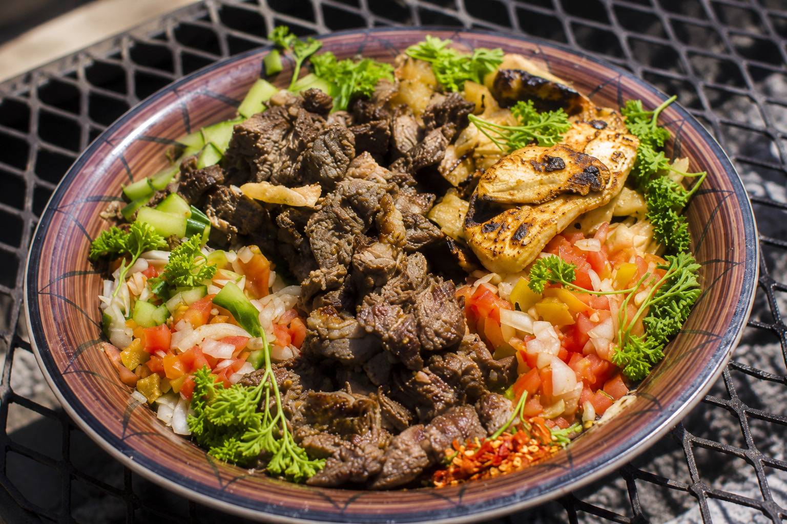 Kapana With Bread And Vegetables